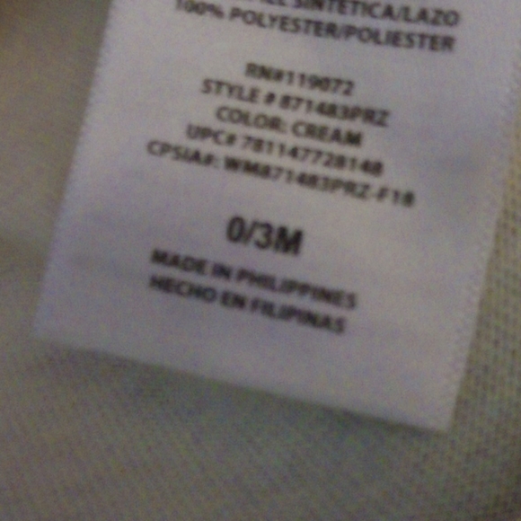 White shirt with fur little Disney princesses with - Picture 3 of 6